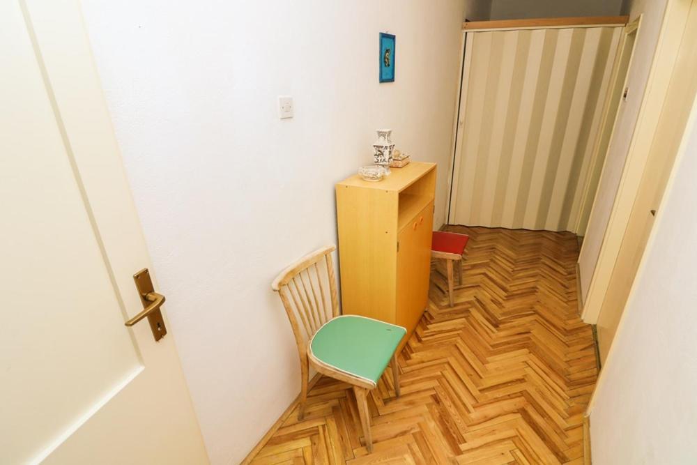 Double Rooms Tomica 2 With Balcony Baška Exteriér fotografie