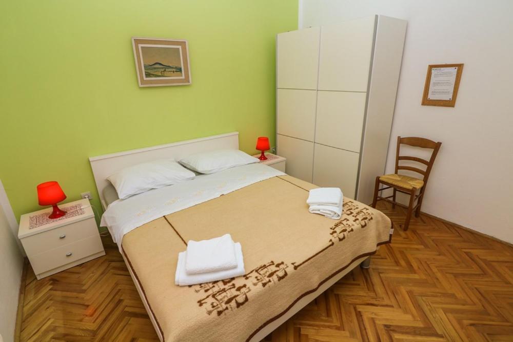 Double Rooms Tomica 2 With Balcony Baška Exteriér fotografie