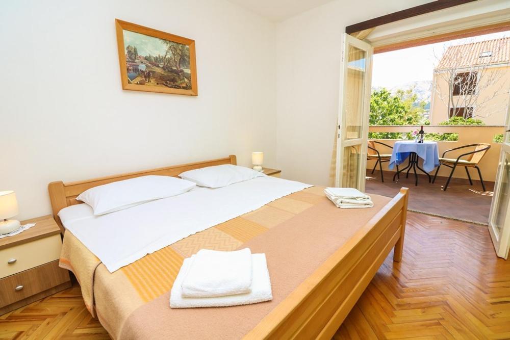 Double Rooms Tomica 2 With Balcony Baška Exteriér fotografie